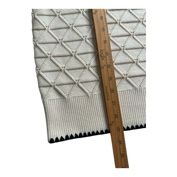 Adrianna Papell Woman’s‎ Size XL Cream Embroidered Knit Sweater Vest - Picture 9 of 15